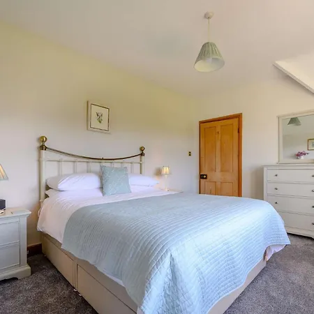 3 Bed In Eskdale Sz072
